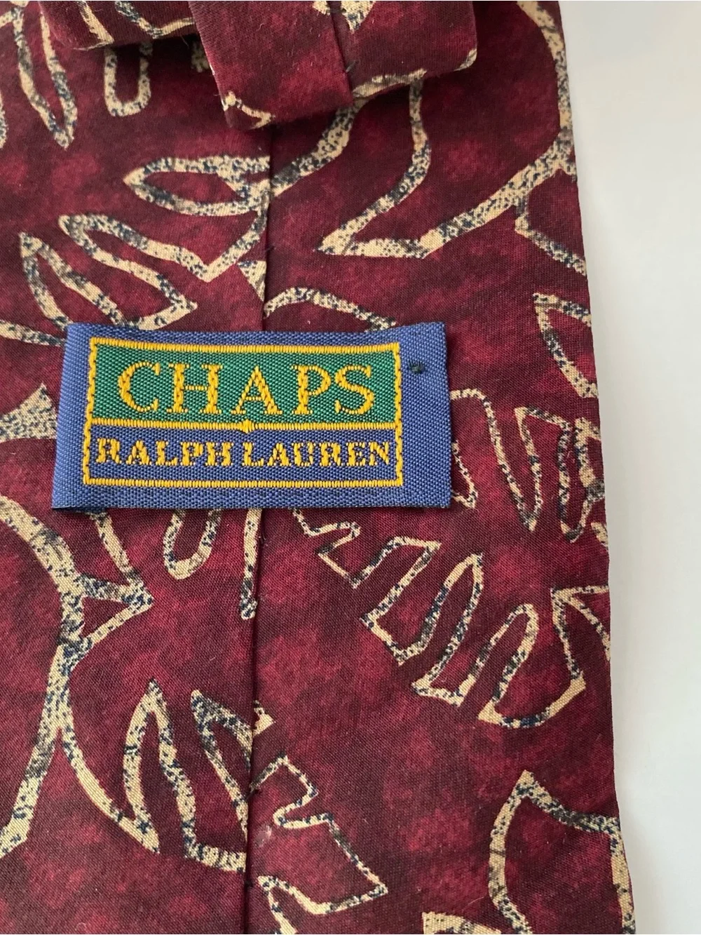 Chaps Ralph Lauren Burgundy Tie with Leaf Pattern 100% silk Made in USA
